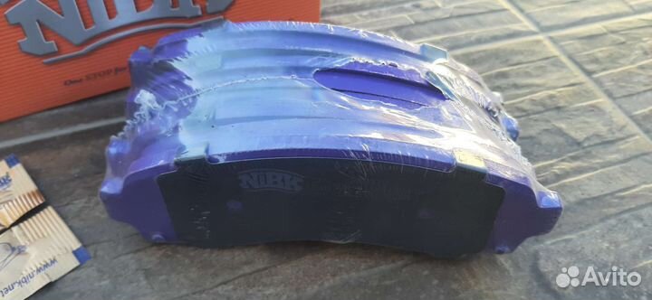 Передние тормозные колодки форд,мазда,шевролет