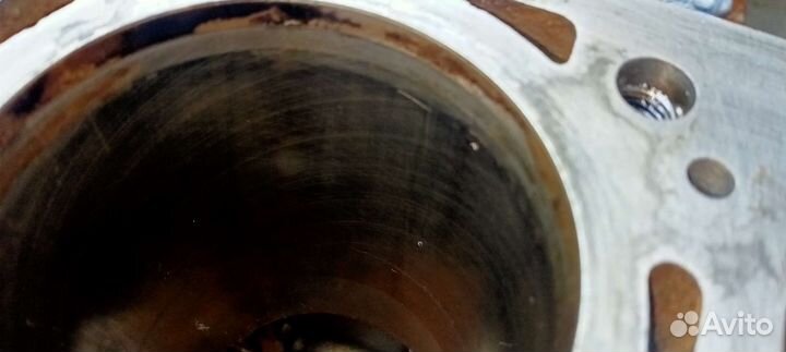 Блок двигателя F4R