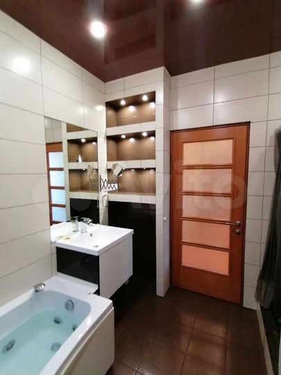 1-к. квартира, 57 м², 18/18 эт.