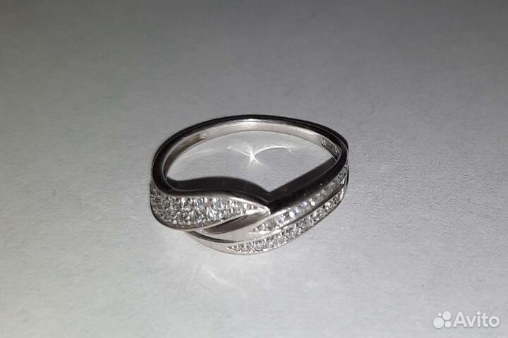 Серебряное кольцо и серьги