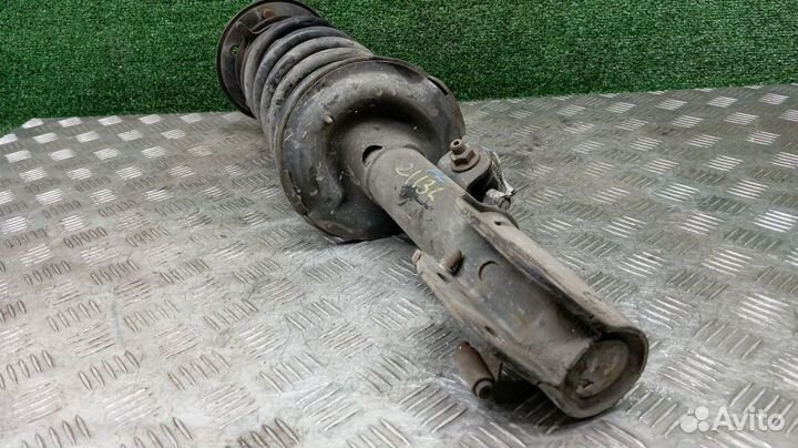 Стойка Chevrolet Captiva Левая Передняя