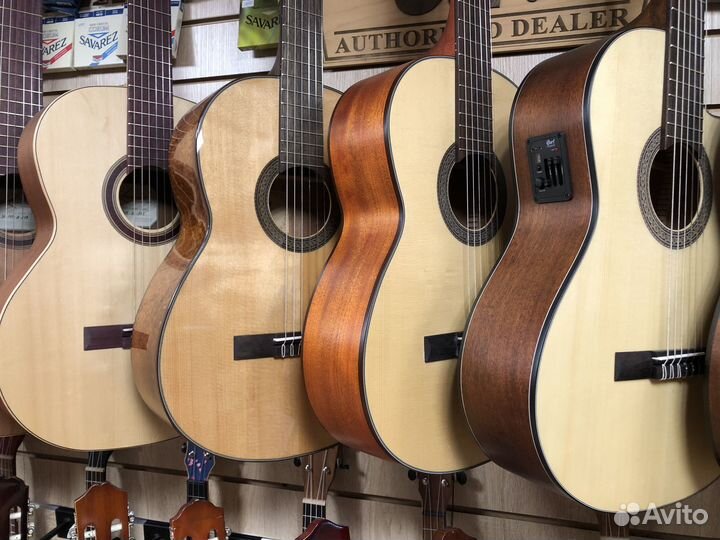 Классическая гитара для обучения (новая)