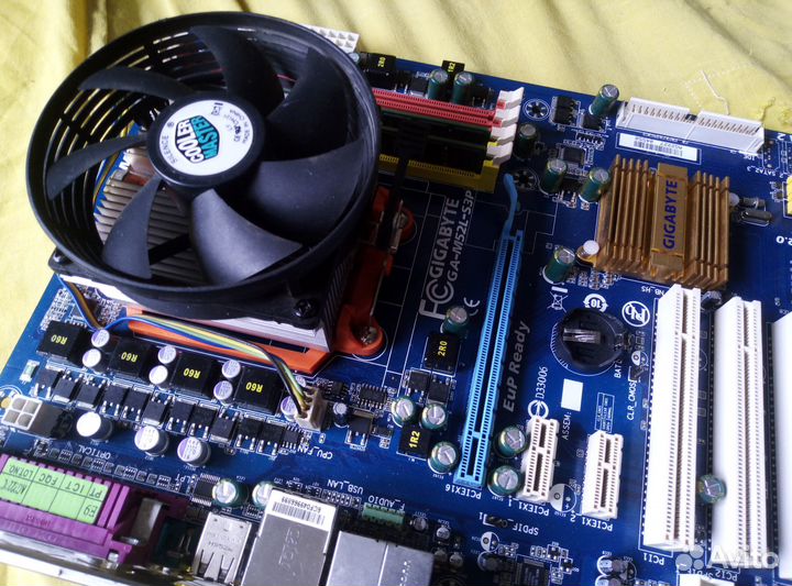 Amd athlon 64 x2 5200+gigabyte GA-M52L-S3P ver1.2