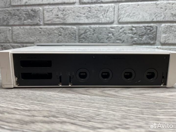 Игровая консоль Nintendo Wii Белая