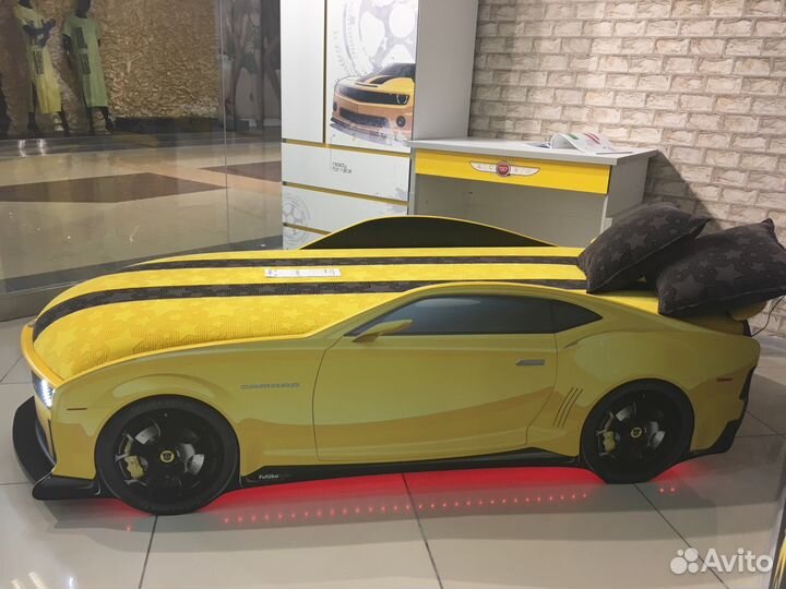 Кровать машина