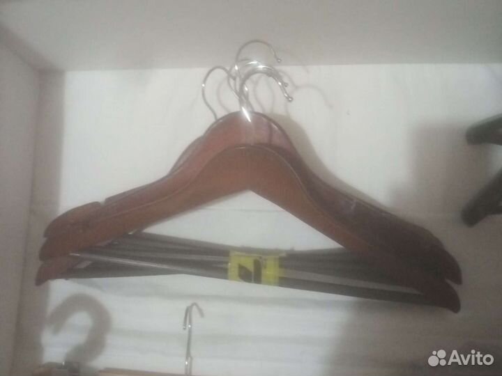 Вешалки плечики