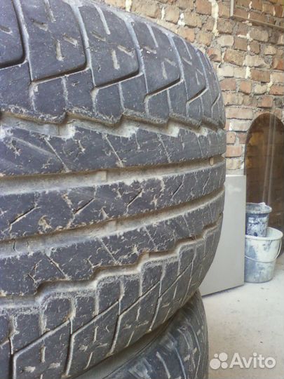 Kumho Road Venture ST KL16 235/65 R17