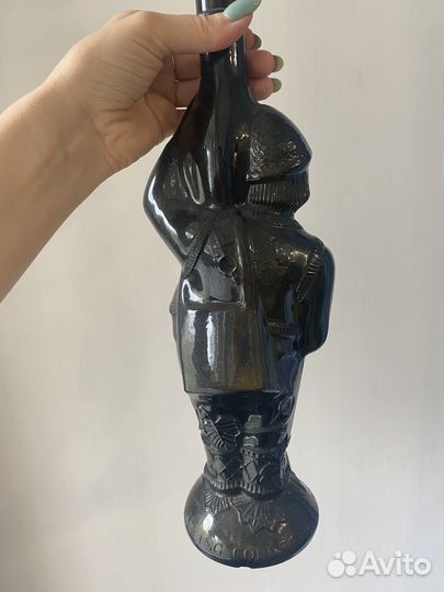 Ваза грузин с вином