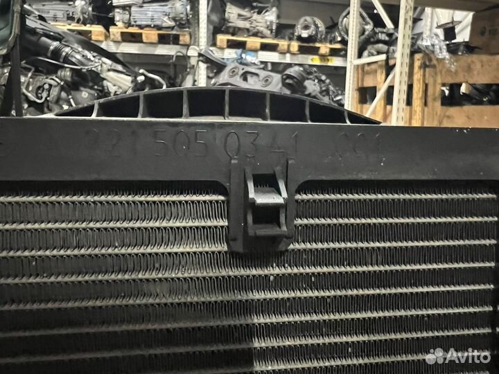 Кассета радиатора на Мерседес w221