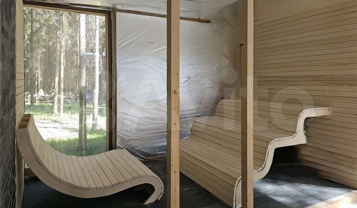 Дом 245 м² на участке 26 сот.