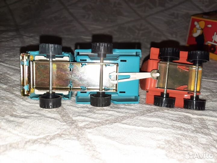 Игрушка автомобиль с прицепом Бетономешалка новая