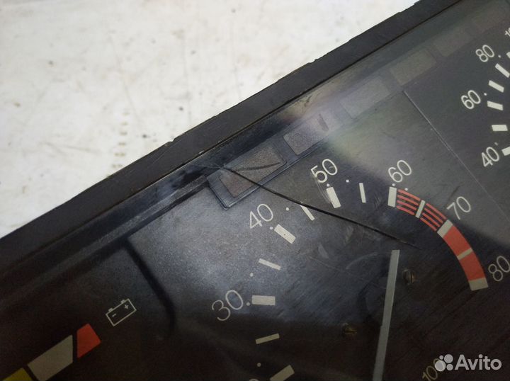 Панель приборов Москвич 2141