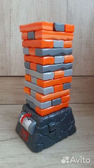 Настольная игра Дженга Квейк