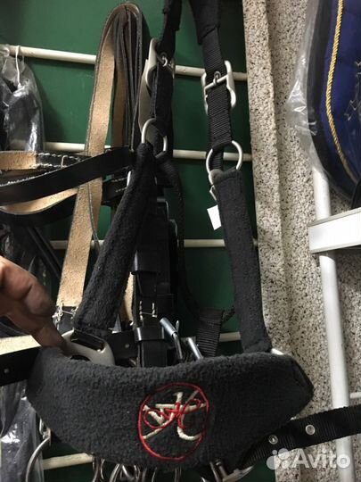 Узды - спортивные, выездные, рабочии