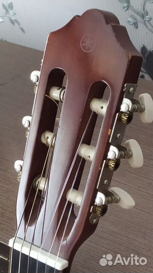 Классическая гитара Yamaha c40 с чехлом