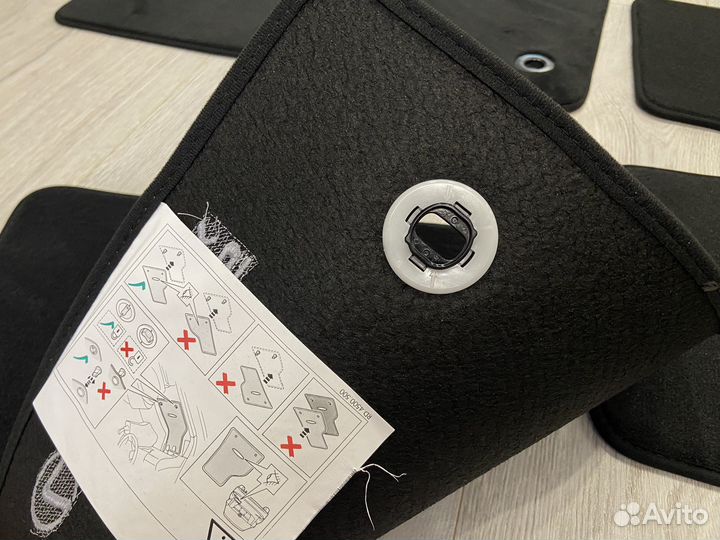 Оригинальные текстильные ковры Lexus LX 4