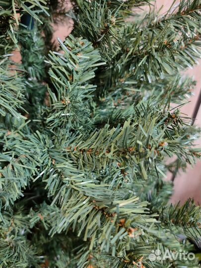 Елка искусственная Галифакс 210 см, 763 ветки