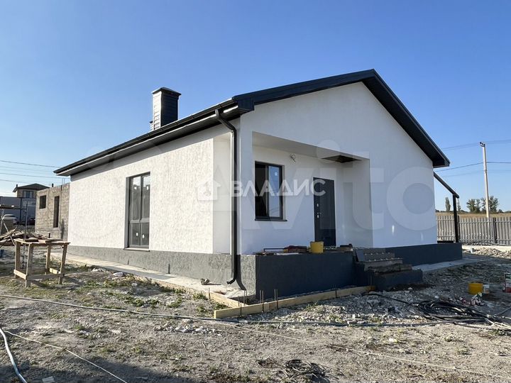 Дом 94 м² на участке 5 сот.