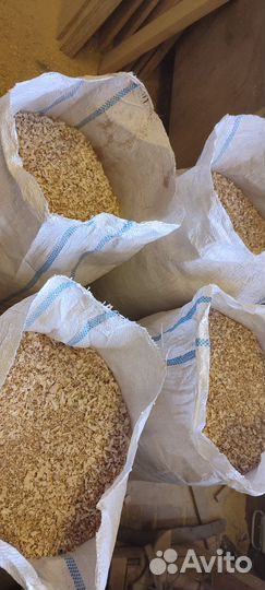 Опилки в мешках