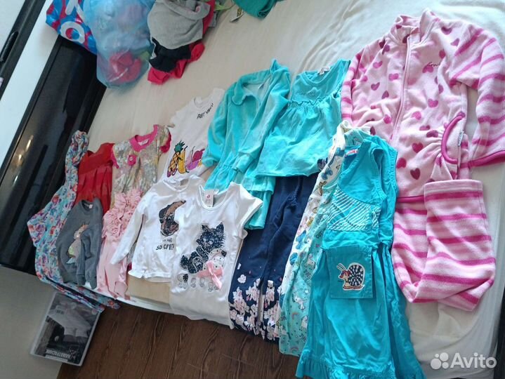 Большой пакет одежды для девочки