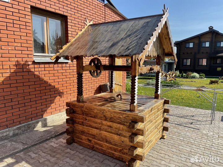 Колодец декоративный