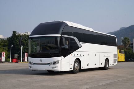 Туристический автобус Golden Dragon XML6126, 2023