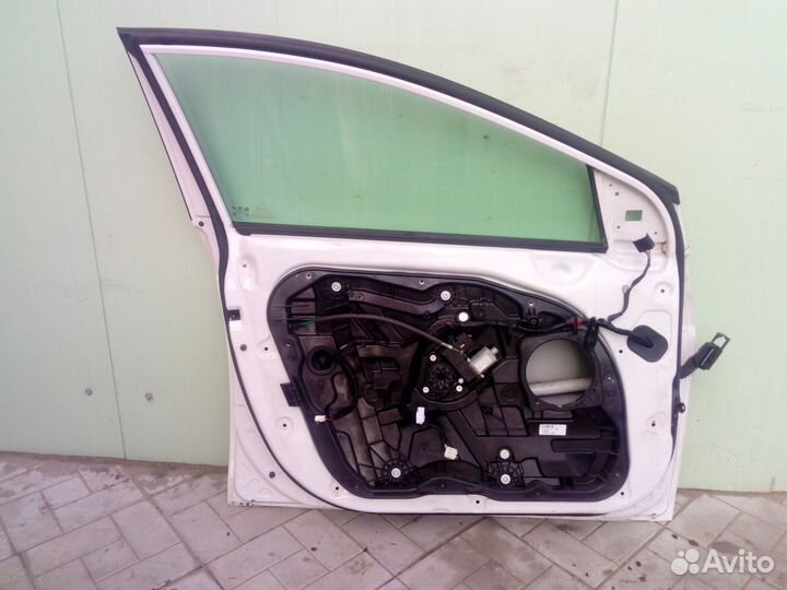 Дверь передняя Хундай Ай 40 Hyundai i40