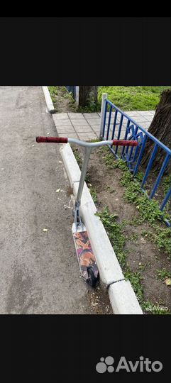 Трюковой самокат