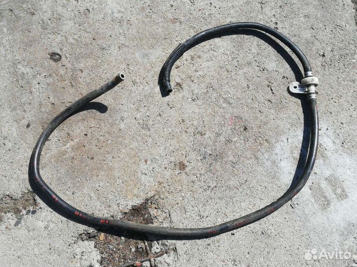 Вакуумный шланг трубка Мазда Демио 1