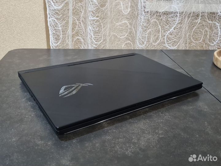 Игровой ноутбук asus rog strix