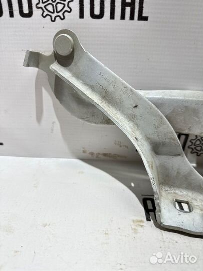 Петля капота правая Peugeot 308 EP6 2008