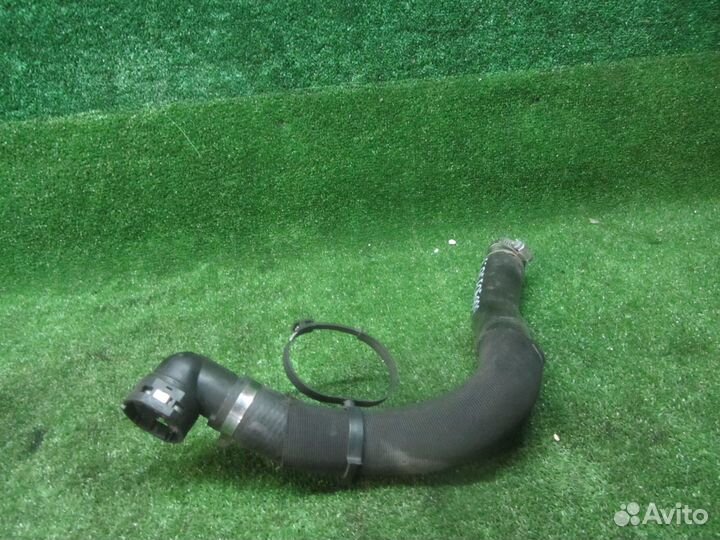 Патрубок радиатора Lancia Thesis верхний 3,0/3,2