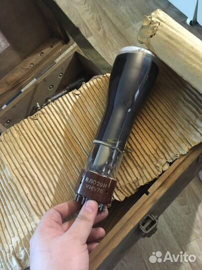 Трубка осциллографическая. ЭЛТ. 8ло 29И