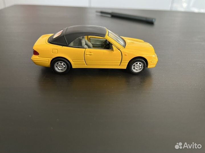 Mercedes benz clk 320 1/43 cararama