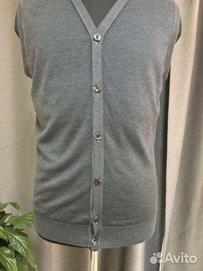 Жилет Kiton оригинал кашемир 54й размер