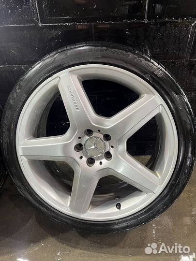 Комплект колес AMG R20