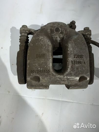 Суппорт передний правый bmw 5 g30