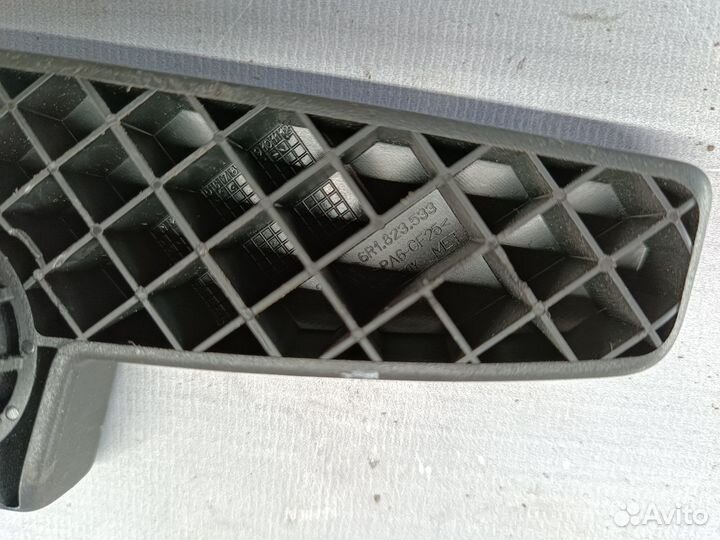 Ручка открывания капота Skoda Rapid