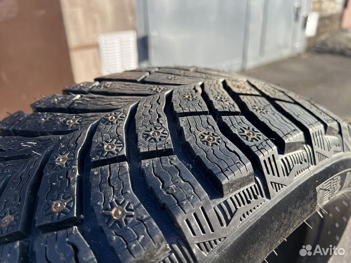 Michelin X-Ice North 4 215/60 R17 100T