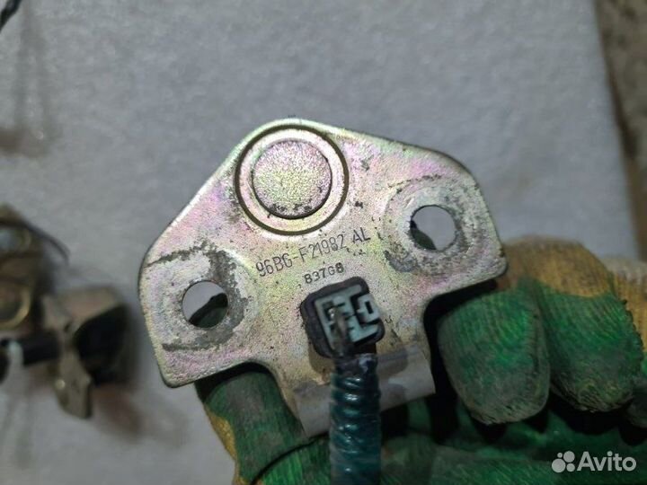 Датчик открытия двери Ford Mondeo 3 2006