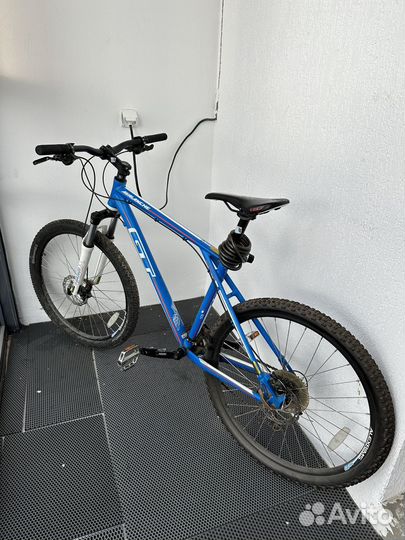Велосипед GT avalanche Comp 26