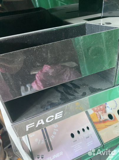 Торговая стойка для косметики