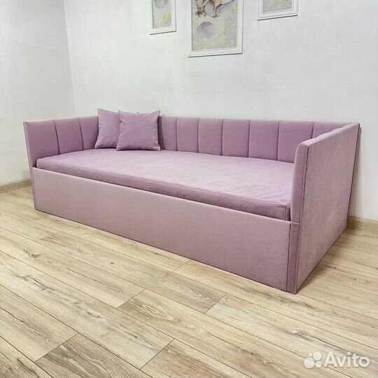 Детская мягкая кровать