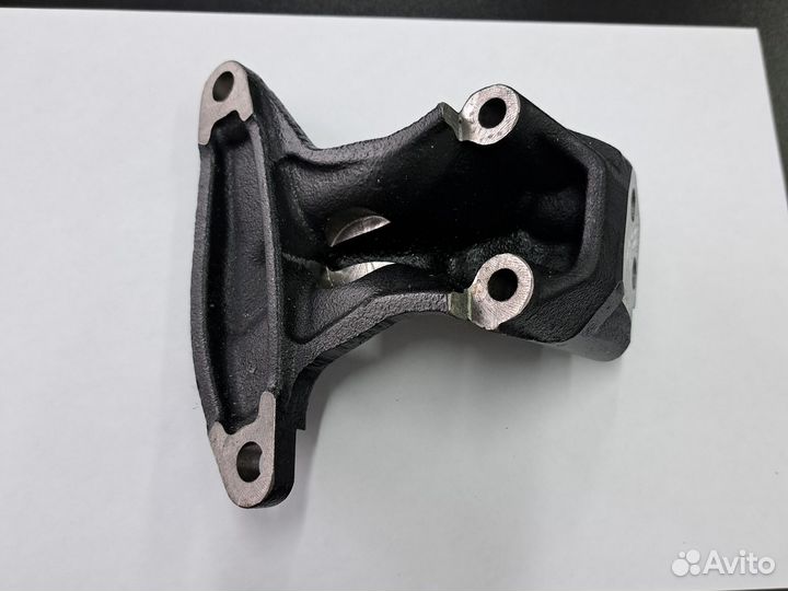 Кронштейн правой опоры двигателя Лада Веста, Х Рей