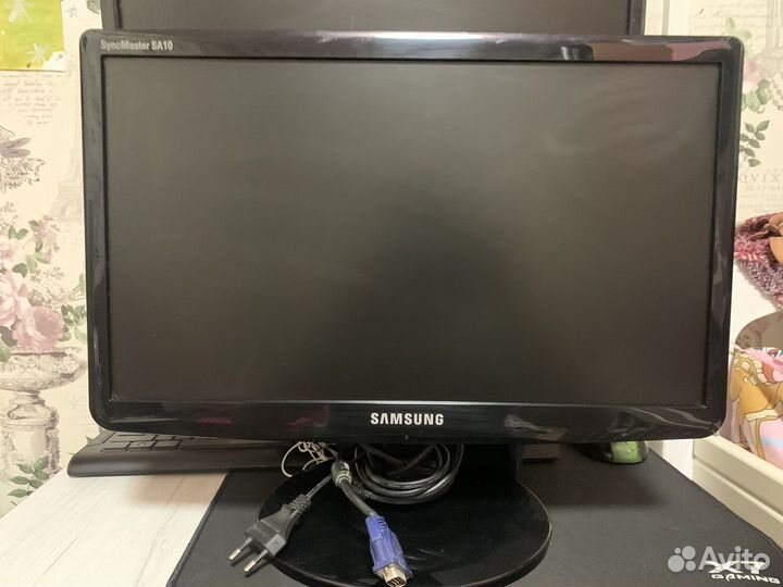 Монитор Samsung