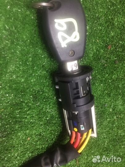 Замок зажигания Renault Sandero хетчбэк 1.6