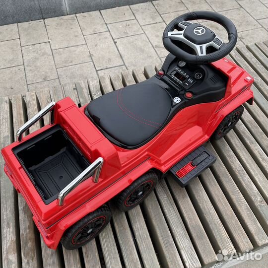 Электромобиль каталка