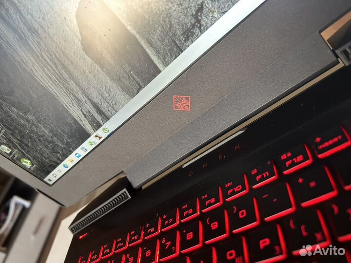 Omen Core i7-7700HQ/GTX