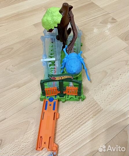 2 игровых трека Hot wheels