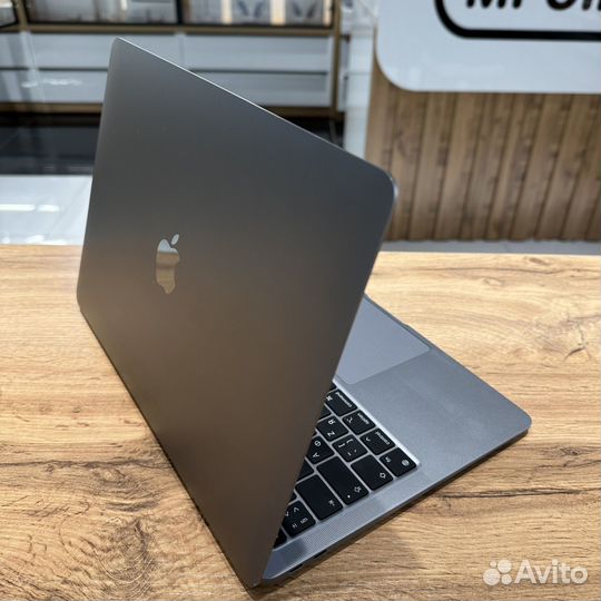 Apple macbook air 13 2020 m1